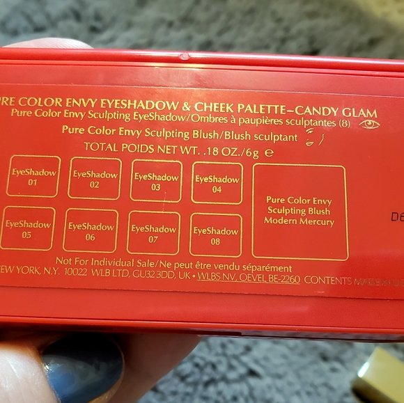 Estee lauder eyeshadow & lipstick make up set - Picture 7 of 7